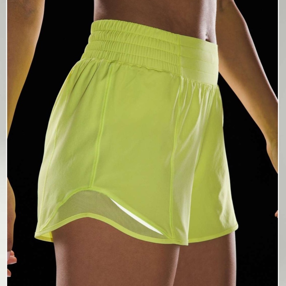 lululemon athletica Hotty Hot Electric Lemon High-Rise‎ Shorts-4"